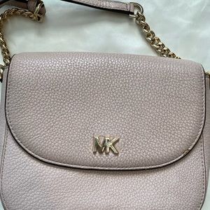 ⭐️MK, Pebbled Leather crossbody
